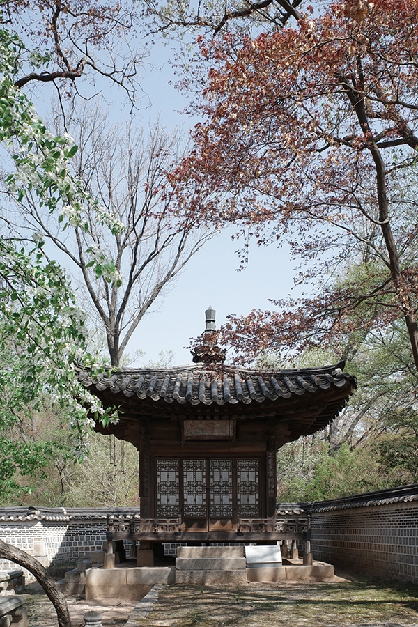 창덕궁 연경당 화계에 있는 농수정